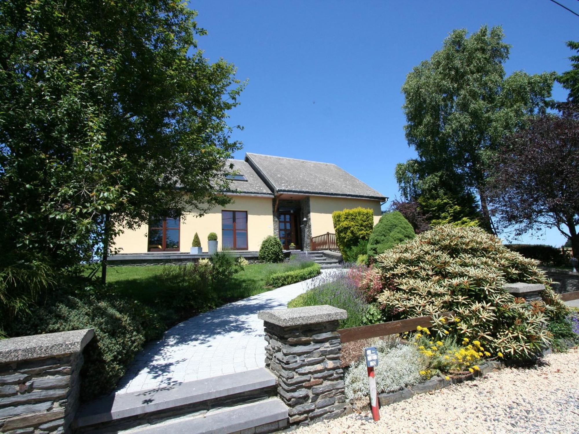Peaceful Cottage In Ardennes With Private Terrace 바스토뉴 외부 사진
