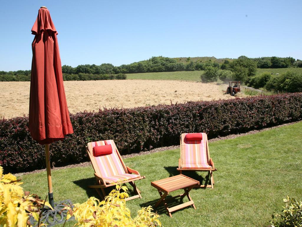 Peaceful Cottage In Ardennes With Private Terrace 바스토뉴 외부 사진
